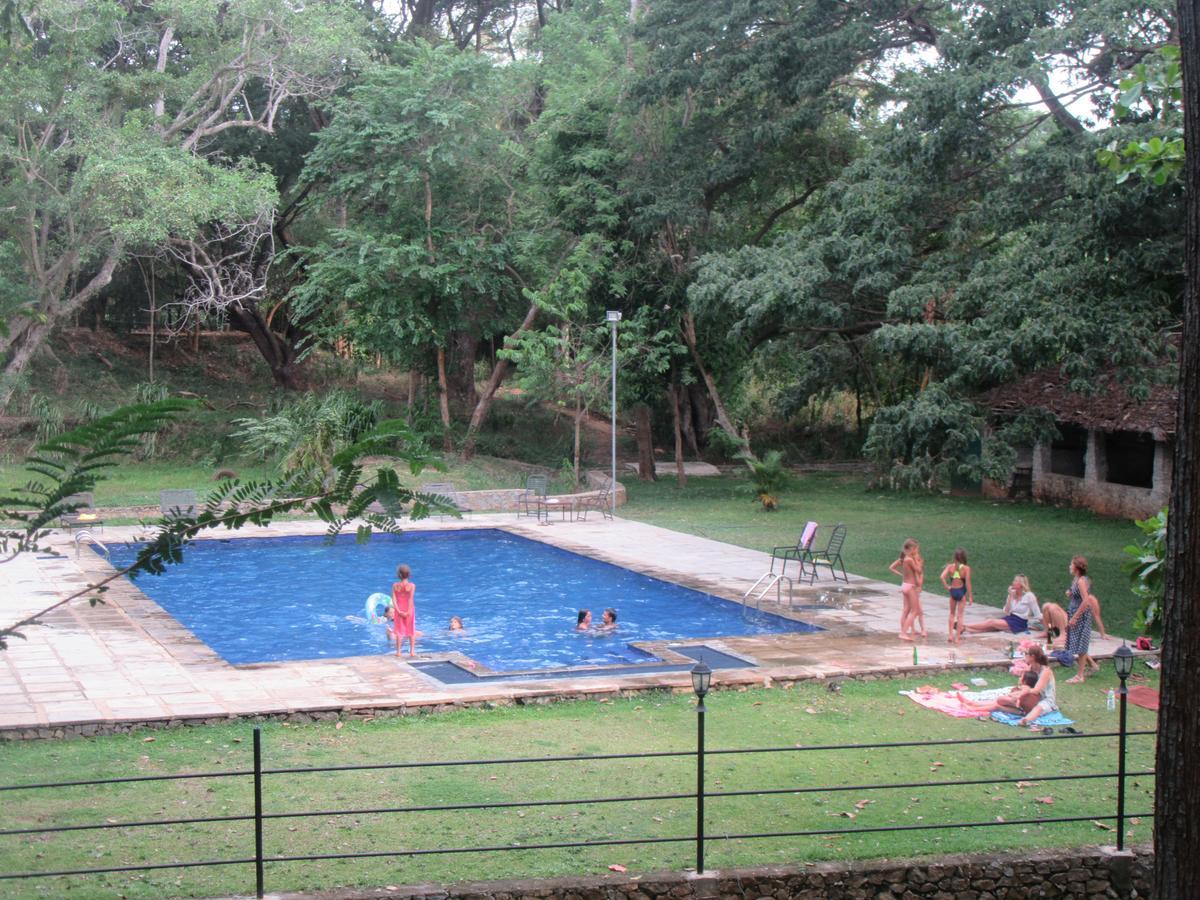 Dambulu Oya Family Park Hotel Dambulla Exterior foto